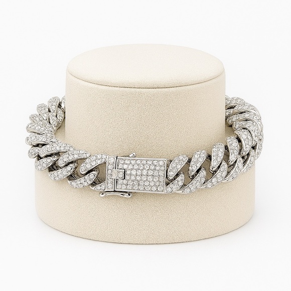 Cuban Link Bracelet for Men and Women - Picture 1 of 4